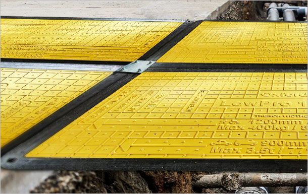 lowpro-4-way-connector-plate-steel-traffic-safety-application-ss-p-